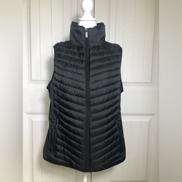 Womens Calvin Klein Black Puffer Vest XL excellent condition - Picture 1 of 3